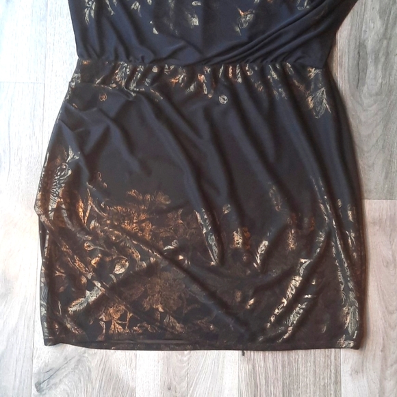 Le Chateau Size XL 100% Polyester One Shoulder Black & Gold Lined Layered Dress - Picture 3 of 7